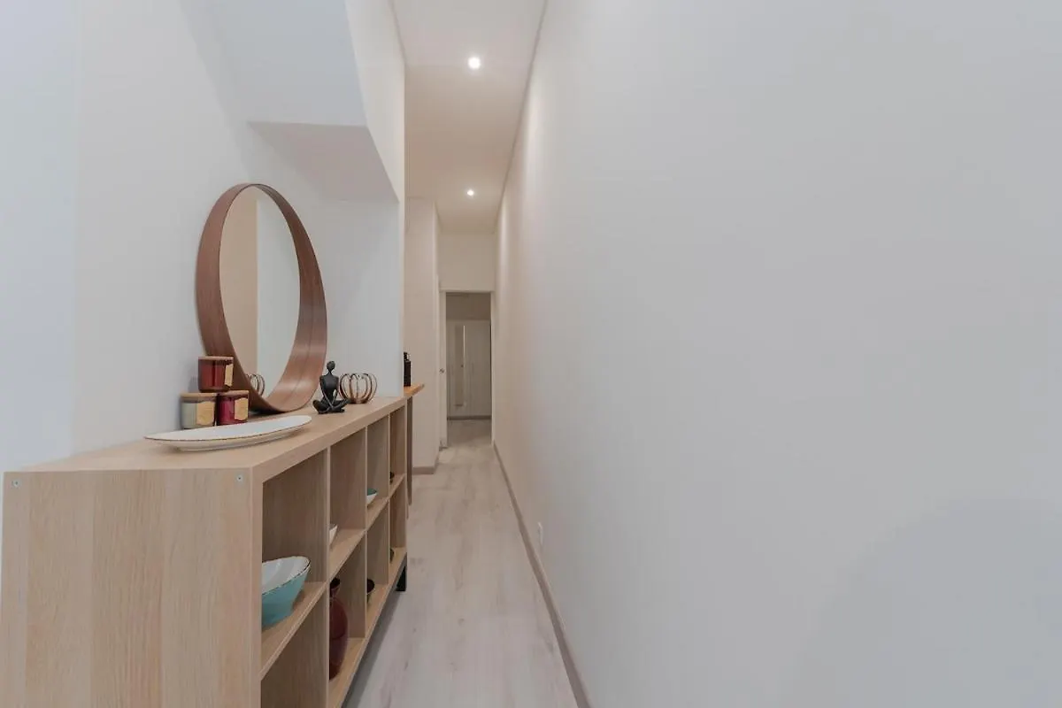 Bica Apartment By Pedro Lisbon