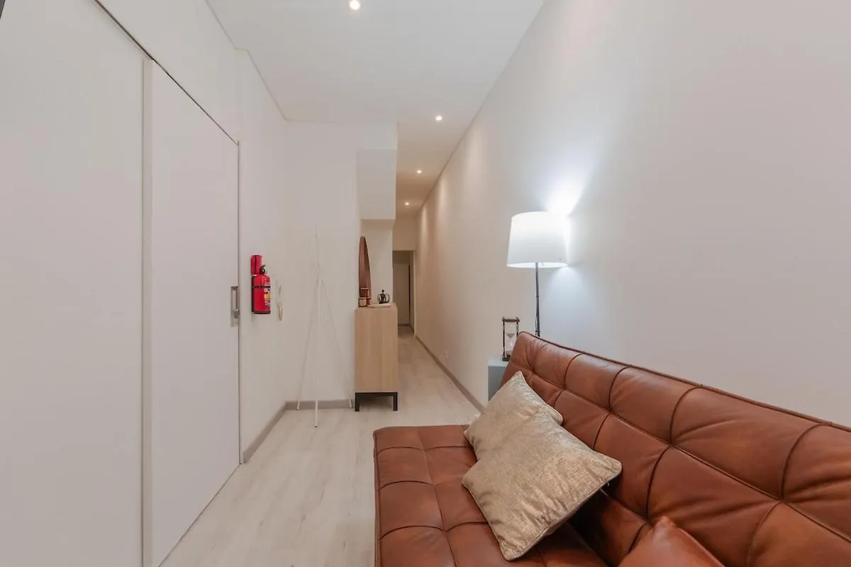 Bica Apartment By Pedro Lisbon