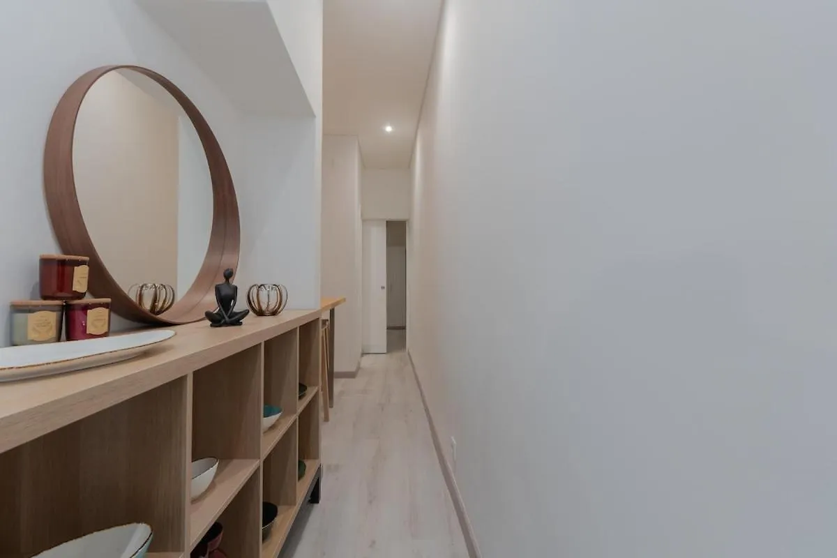 Bica Apartment By Pedro Lisbon